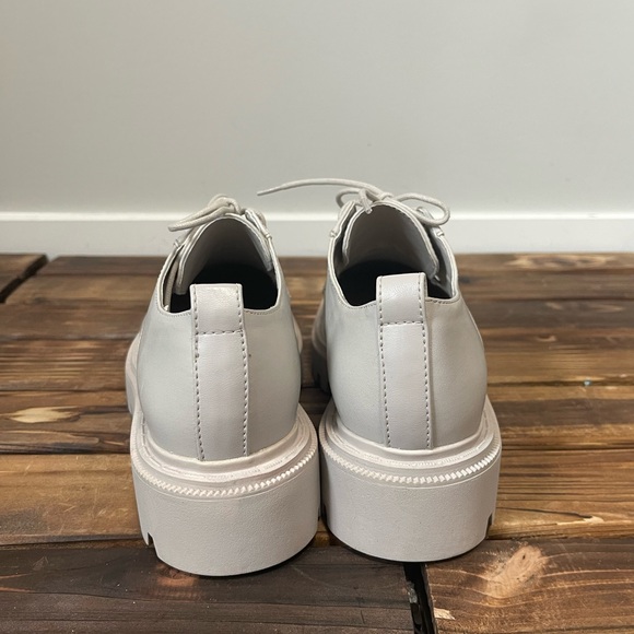 Aldo Bigmove Lace Up Light Gray Shoes Size 9 - Picture 3 of 14